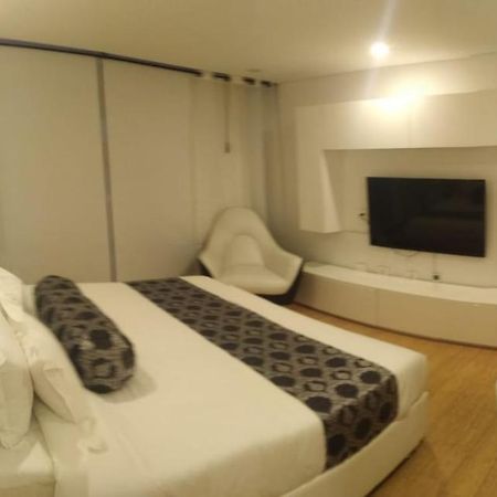 Apartasuite Edificio Monir Bogota Luaran gambar